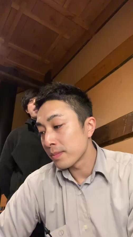 山鼻万世のインスタグラム：「年明け初ライブありがとうございました😏」