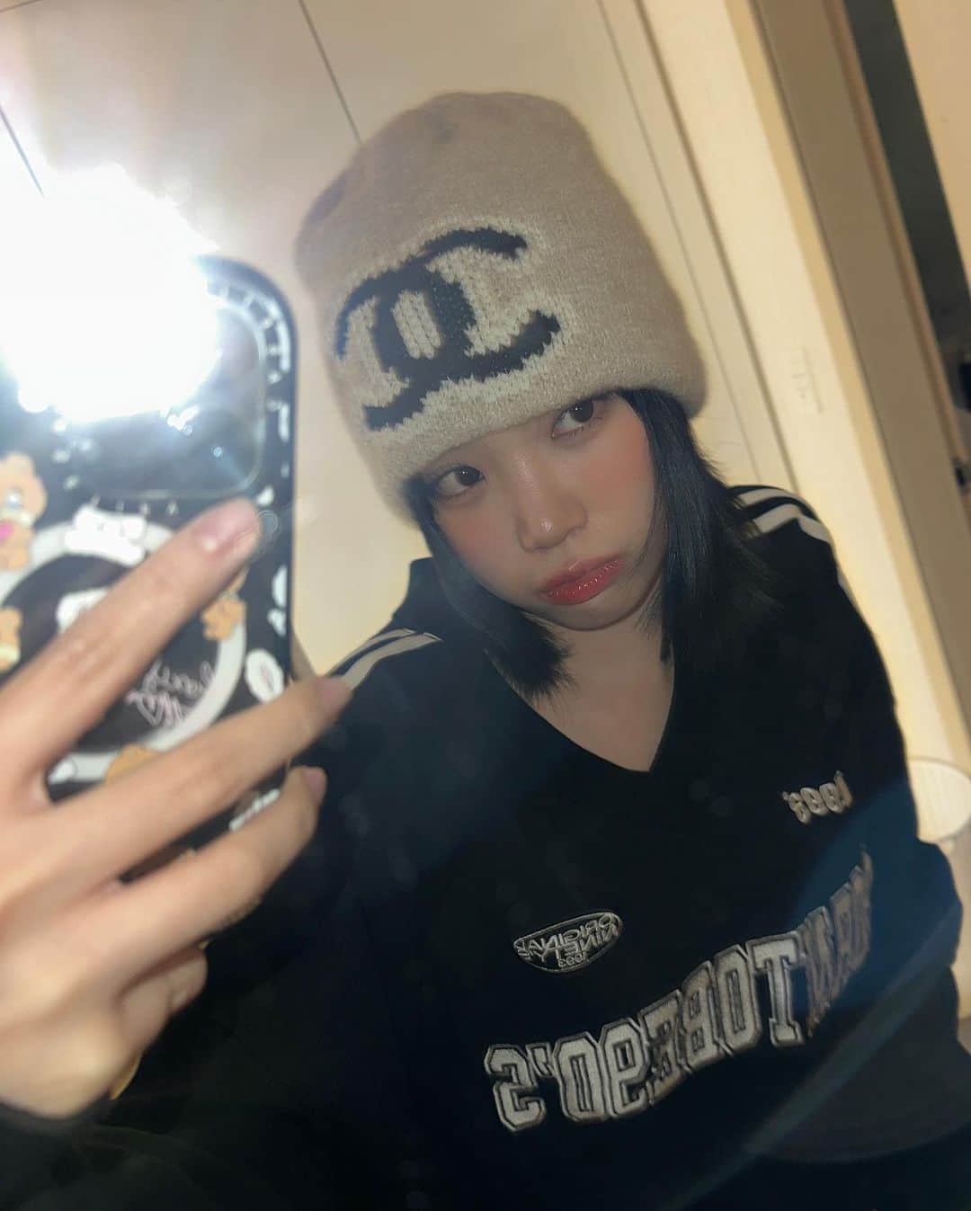 キム・チェウォンのインスタグラム：「💫🖤」