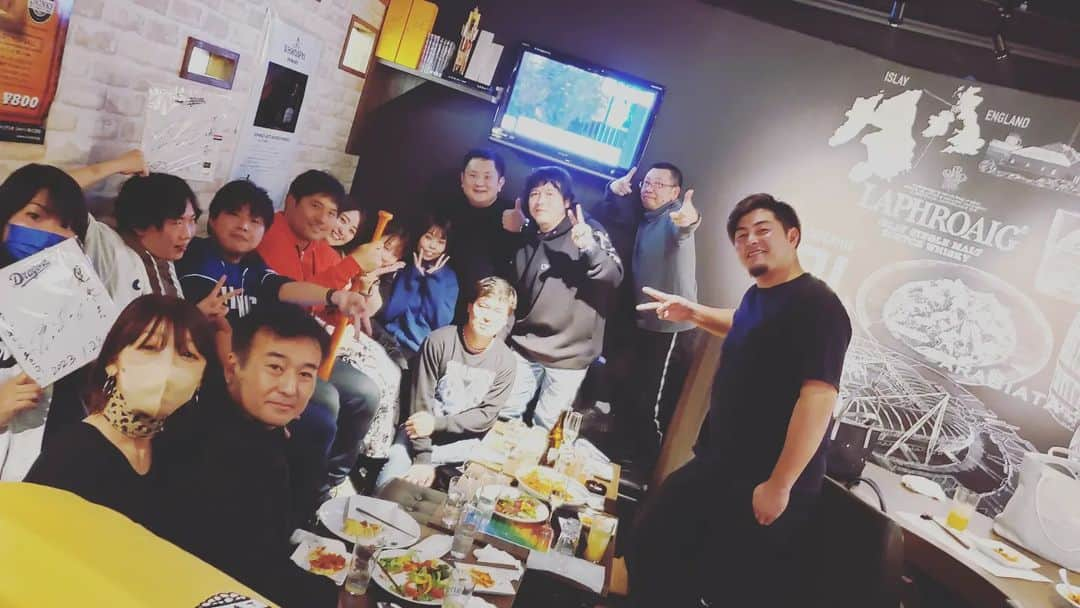 山下斐紹さんのインスタグラム写真 - (山下斐紹Instagram)「昨日は初めてイベントを行いました！ まず平田さん！ お忙しい中きていただき ありがとうございました！ ファンの皆さん！ お越しいただきありがとうございました！ こんな距離で平田さんと関われること 本当にもうないかもってぐらい 近いし、楽しめたとおもいます！ 今後も色々できるイベントやっていきますし、 ダイヤモンドもよろしくお願いします！」1月29日 20時58分 - ayatsugood29