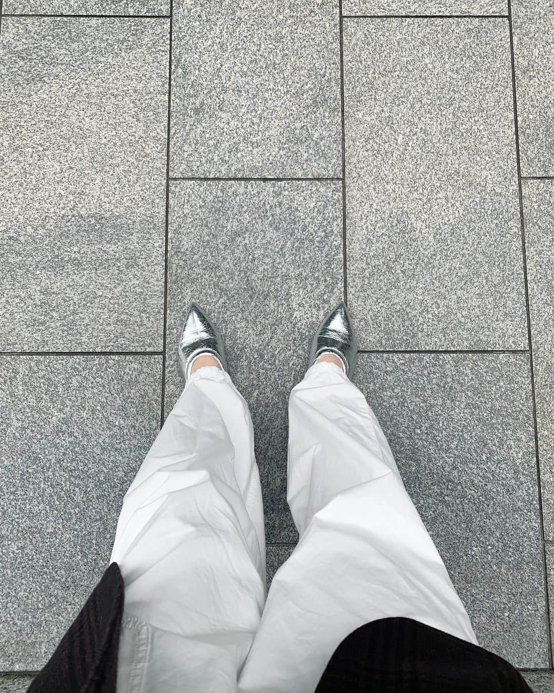 Shiho Sasakiのインスタグラム：「👠🥰  #今日の足元」
