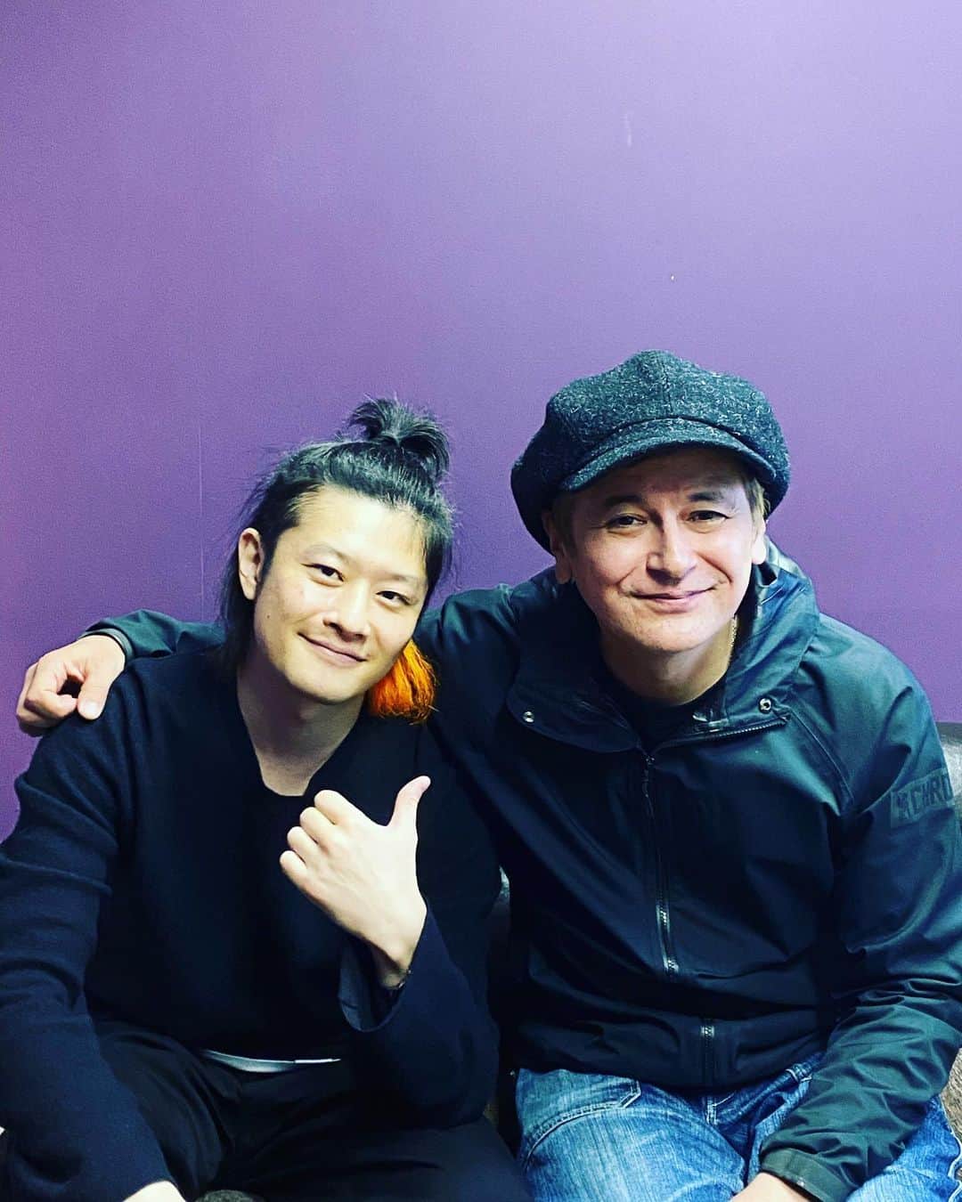 磯部寛之のインスタグラム：「The first GORILLA RADIO! show in 2023. Thank you all for tuning in! It was an honor to interview @kungfugeorge , thank you so much buddy! Hiro 2023年初回放送でした。聴いてくれた皆さんありがとうございました！そして、ジョージにインタビュー出来て嬉しかったし、光栄でした。感謝してます。ひろ #alexandros #gorillaradio #nagoya #zipfm #名古屋」