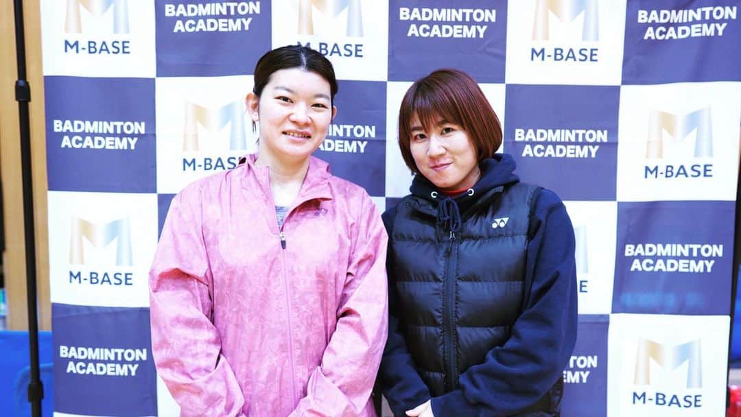 髙橋礼華のインスタグラム：「. . 第一期生のM-BASEのセレクションが無事開催されました！！ . 今日までたくさん打ち合わせを重ね、ようやくここまできました。 . 私も藤井さんも初めてのことだらけでお互い緊張してましたが始まると緊張する暇もなく子供達に釘付けで、ずっと2人で意見を出し合ってました☺️ . 練習メニューもきっときつかっただろうけど今日、参加してくれた子供たちはトレーニング中も試合中もずっと声を出して元気よくやってくれていました✨ . 今までは選手側でしたが選考する立場になり悩ましいところもたくさんありますが私1人ではできないことも藤井さんとだからこそ成り立つと思っていてとても心強いです💓 . . 本番は4月からなのでまた4月までにたくさん打ち合わせを重ね、そして選手と共に成長できるアカデミーを作り上げたいと思います！ . . ここにくるまでたくさんの方にご協力いただき感謝しかありません。 これから奈良県の小学生が強くなっていくように2人で力を合わせて頑張っていきたいと思います☺️👊👊 . . またみんなに会える日が楽しみっ！！！ . . #mbase #mbaseadmintonAcademy #藤井瑞希 #髙橋礼華」