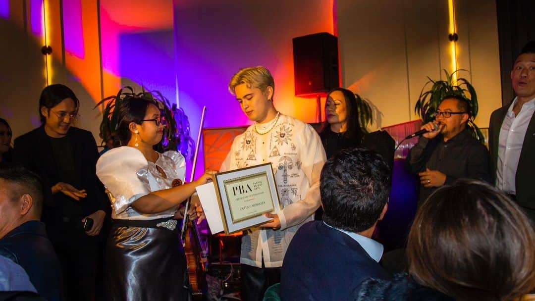 Far East Movementさんのインスタグラム写真 - (Far East MovementInstagram)「Recap of the @pacificbridgearts Musical Scholarship + GRAMMY Camp Scholarship recipient night and PBA mentor honoree celebration for @jonstr33t @stereotypestv @tokimonsta @whoisnicklee hosted by @transparentfeed @intercrewla . The API music industry shined with representation from @recordingacademy LAC executives and a special introduction to the new Filipino Music Leaders committee issuing a special music scholarship to students in the Filipino American community with @amazonmusic , along with a stunning performance by @yuna 🌐」1月29日 13時22分 - fareastmovement