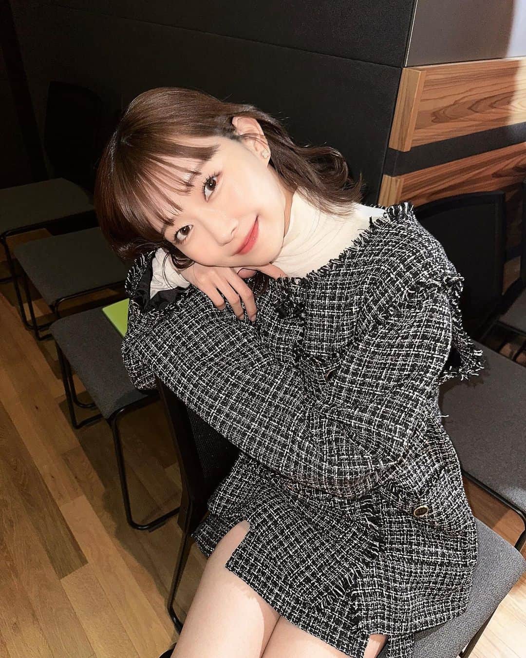 のインスタグラム：「. 🐈‍⬛💗」