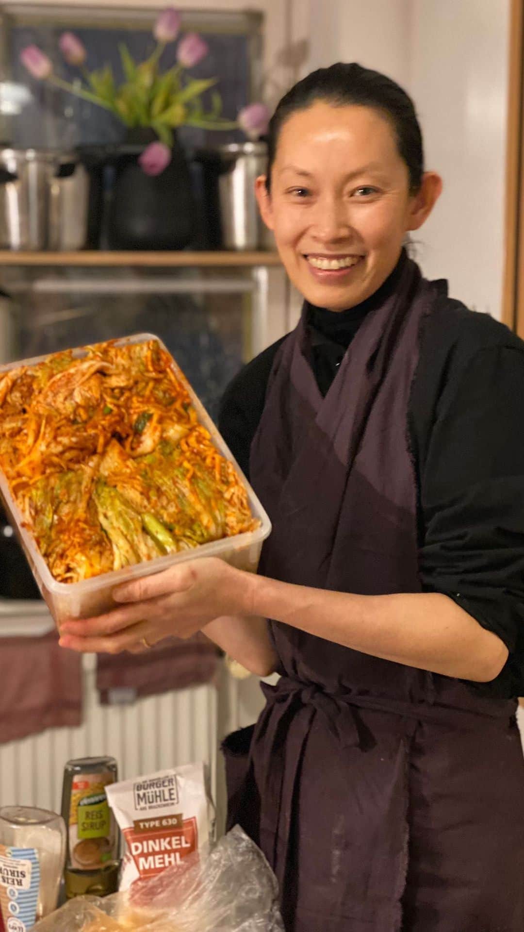 日登美のインスタグラム：「Making Korean Kimchi ❤️」
