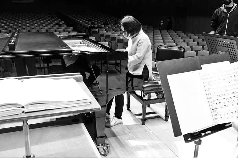 小林愛実のインスタグラム：「Beethoven third concerto with Mo. Takaseki & Tokyo City Philharmonic :)」