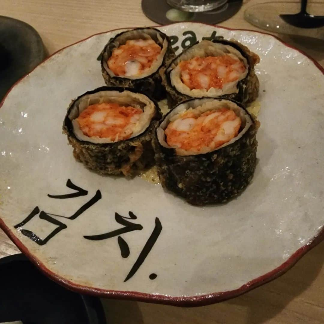 パク・ナレさんのインスタグラム写真 - (パク・ナレInstagram)「#온6점5 김치 그리고 와인.. 맛집..살찜...다시 재니 좀빠짐..붓기였음..」1月15日 12時17分 - wooju1025