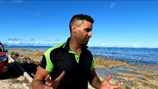 ピッタ・タウファトフアのインスタグラム：「Today marks the one year anniversary since the Tongan volcanic eruption and tsunami. In order to highlight such a life changing event we decided  to do a community based  beach cleanup. There were hundreds of volunteers including youth from all over haapai ( one of the epicentres of the damage) who came together to make a statement that despite the tsunami and eruption, the people of Tonga will endure and always find a way to return the beautiful island kingdom to its pristine nature.  A special thank you to the staff at the Governors office for facilitating and ensuring a large number of beach sites were cleaned. Also to @beach_token and Master Paul  for helping ensure the hard work was covered through their assistance and equipment . Thank you to @Unicef Tonga and  @unicefpacific for flying all the way to Tonga for the anniversary and to offer assistance where possible. Thank you to the District Officer of Haapai and the individual town officers for bringing people together. And for all the hard working people who took such pride In their beautiful Tonga.  Over the coming weeks I'll be posting a lot of video and pics of how the islands ate looking now one year on.  #Tonga #1yearAnniversary」