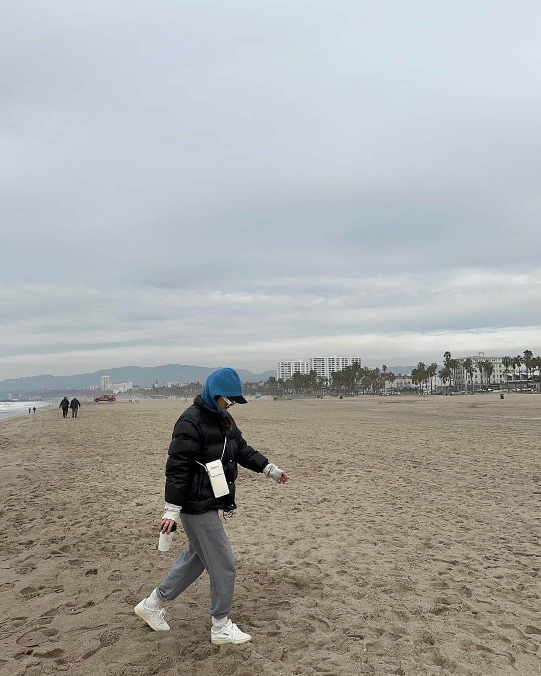 Weiweiさんのインスタグラム写真 - (WeiweiInstagram)「back to LA」1月15日 7時16分 - stylebyvv_