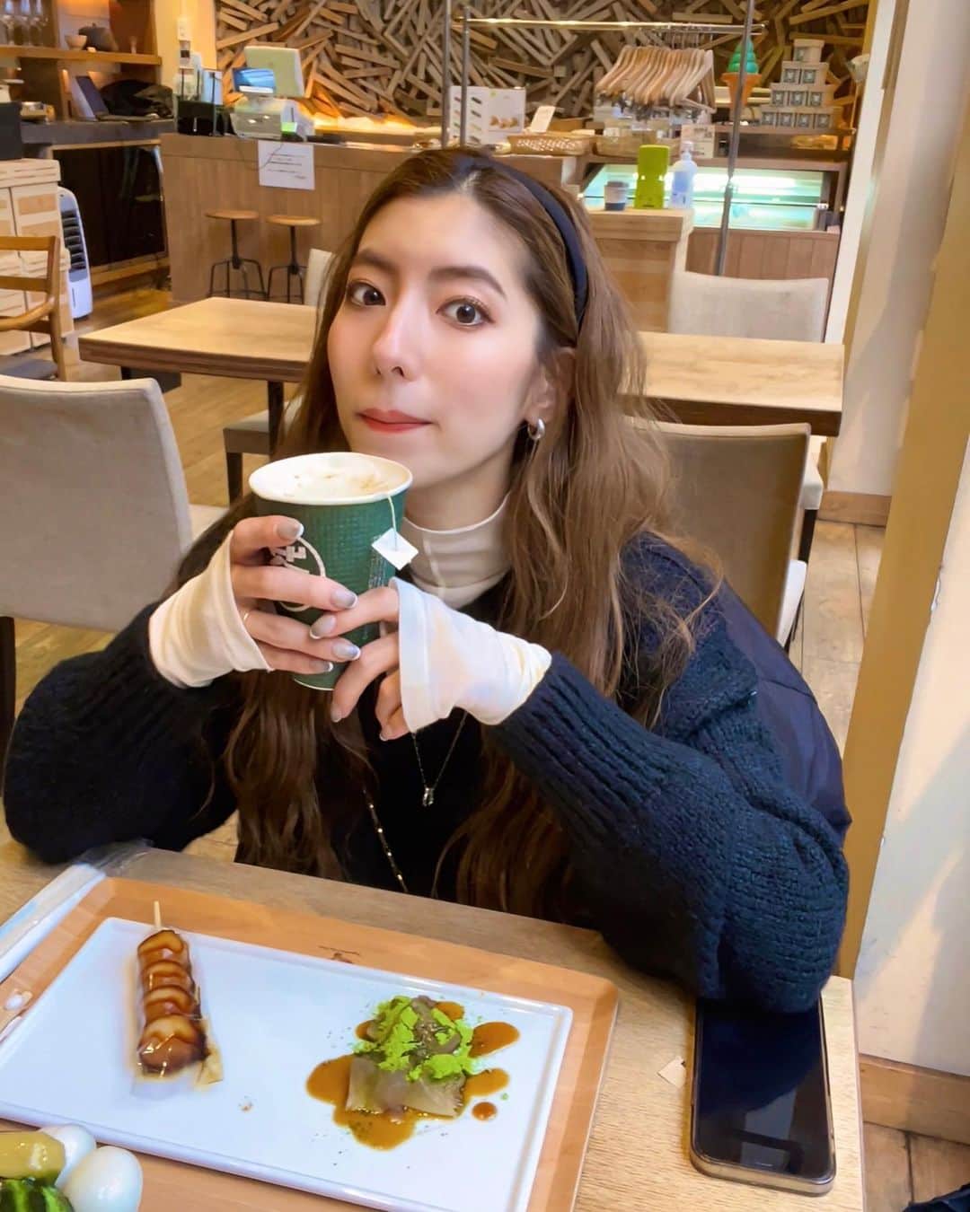 高村 楓のインスタグラム：「福岡と大阪公演🫰🏼  幸幸幸❤️ まだ好きなん？ってめっちゃ聞かれるけど 一生抜けれる気しーひん🥹🔥  #heysayjump」