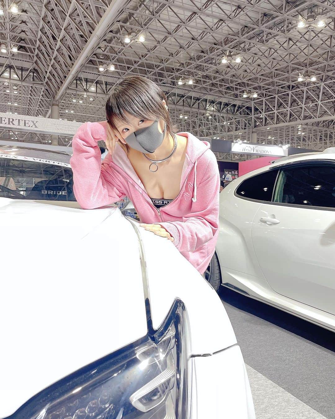 ましろ碧乃のインスタグラム：「#東京オートサロン2023 3日間ありがとうございました！  くれあちゃんのｼﾞｬｰﾏﾈで2日間と、最終日は急遽直接お手伝いさせていただきました！ 初めましての方、Twitter見て会いに来てくださった方、とってもありがとうございました！😭💕  初めての経験、とってもお勉強になりました🚗🌸 . .  #VERTEX #東京オートサロン #TokyoAutoSalon #TAS2023 #TRYA3 #幕張メッセ」