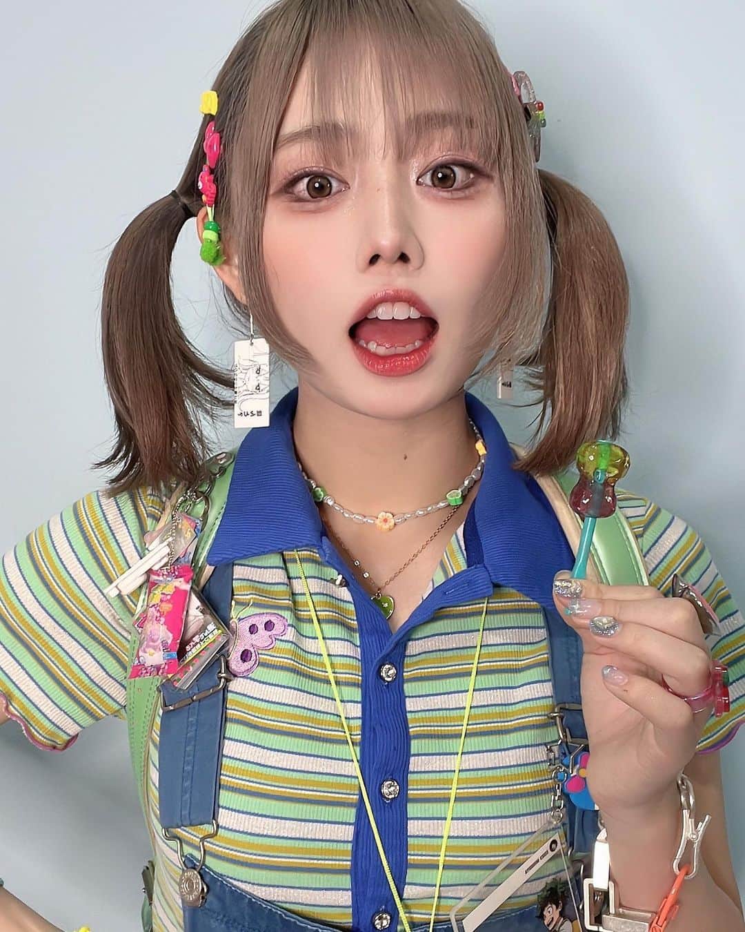 廣田あいか さんのインスタグラム写真 - (廣田あいか Instagram)「ㅤㅤㅤㅤㅤㅤㅤㅤㅤㅤㅤㅤㅤ ㅤㅤㅤㅤㅤㅤㅤㅤㅤㅤㅤㅤㅤ さすがに小学生には見えない。😾ㅤㅤㅤㅤㅤㅤㅤㅤㅤㅤㅤㅤㅤ ㅤㅤㅤㅤㅤㅤㅤㅤㅤㅤㅤㅤㅤ 無理がありますが、気に入ってますㅤㅤㅤㅤㅤㅤㅤㅤㅤㅤㅤㅤㅤ ㅤㅤㅤㅤㅤㅤㅤㅤㅤㅤㅤㅤㅤ ㅤㅤㅤㅤㅤㅤㅤㅤㅤㅤㅤㅤㅤ これは中１の時に私服用でゲトったㅤㅤㅤㅤㅤㅤㅤㅤㅤㅤㅤㅤㅤ ランドセルです🫶🏻ひっぱりだしてきたㅤㅤㅤㅤㅤㅤㅤㅤㅤㅤㅤㅤㅤ ㅤㅤㅤㅤㅤㅤㅤㅤㅤㅤㅤㅤㅤ」1月15日 19時24分 - aiai0131_official
