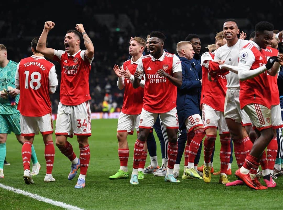 トーマス・パーテイのインスタグラム：「North London is RED 🔴🔥  #TP5 #COYG #GodIsGood」