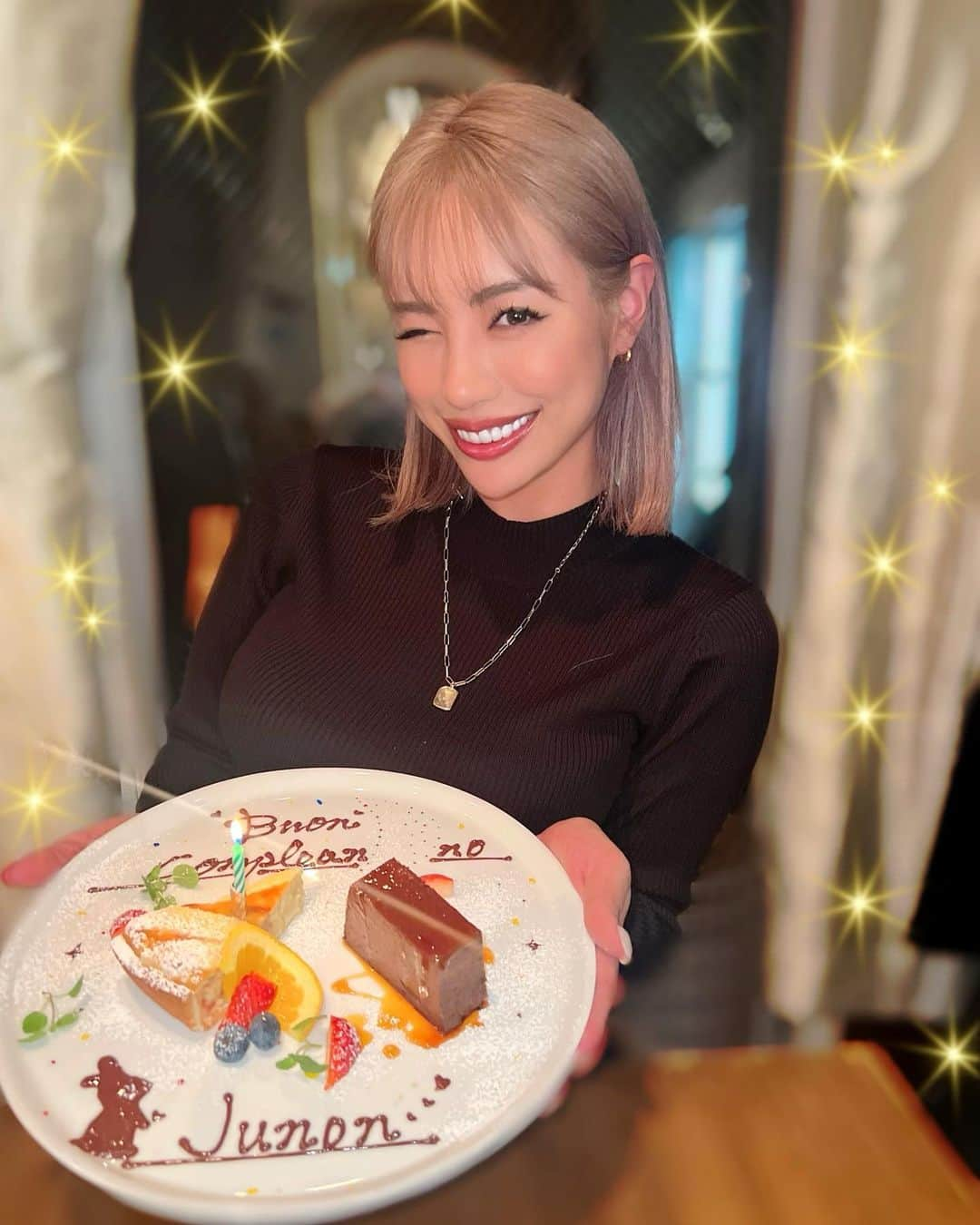 丹野珠里さんのインスタグラム写真 - (丹野珠里Instagram)「おはのん🫧+.°  今週は誕生日Week!!🎉🙋‍♀️🎂1/20.  お祝い始まって嬉しいです🥹💙✨ ありがとうございます！！  今週もお互い乗り越えようね😊🫧✨ いってらっしゃいー💙  #cyberjapan #junon #サイバージャパン　#ジュノン」1月16日 7時22分 - cjd_junon