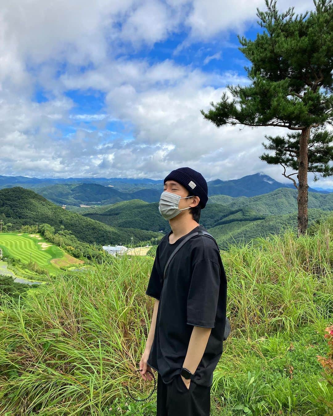 テハ のインスタグラム：「하.. 농림지역으로 둘러싸인 계획관리지역에서 마시는 공기는 참 좋구나.」