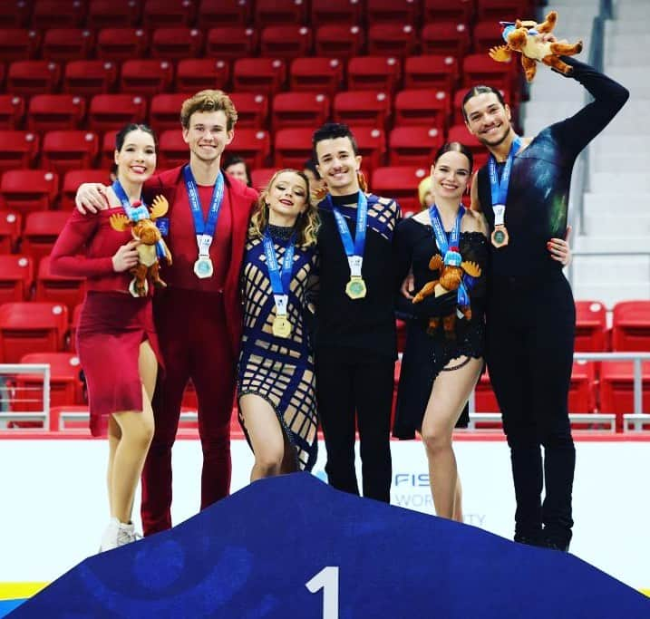 ニール・ブラウンさんのインスタグラム写真 - (ニール・ブラウンInstagram)「What an amazing end to an amazing week with @lagouge_caffa ! Finishing the games on a high with a fantastic bronze medal at the #worlduniversitygames ! So proud of all the hard work and the great performances ! Shoutout to @dupayage_nabais who claimed gold and @lorrainekmac & @antonvspi98 who took silver! Quelle belle Team France avec le soutien incroyable de @ffsu_sportuniversitaire !#fisu #worlduniversitygames #lakeplacid #teamfrance #icedance #figureskating #ffsg #medalists」1月16日 1時29分 - neil_brown