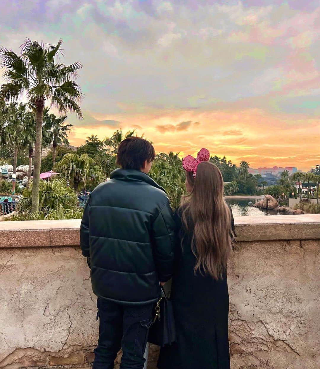 きこのインスタグラム：「𝟝 𝕪𝕖𝕒𝕣𝕤 𝕒𝕟𝕟𝕚v𝕖𝕣𝕤𝕒𝕣𝕪 ♡   ディズニー楽しかった🧜🐭 いつもありがとうネん🫶  . . #ディズニー#5年記念日  #海人の次の次の次に好きな人」