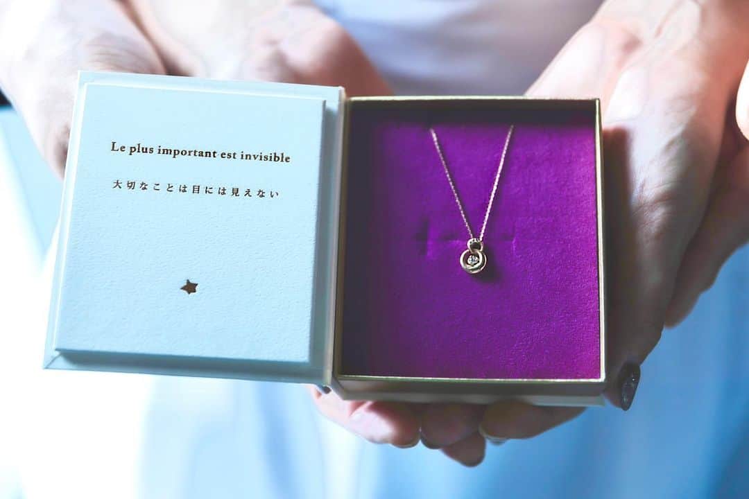 工藤嶺のインスタグラム：「【ご報告】 ・ この度、結婚しましたことをご報告させていただきます。 ・ 一瞬ズレていたら出会わなかったかもしれない相手と、デンソーに入団しなければ出会うことの出来なかったファンの皆様… そして頑張ってくれる選手たち… 本当に沢山の方との出会いに感謝です。 ・ ・ 常に周りに感謝の気持ちを持ちながら、 正に「大切なことは目には見えない」を 人生のモットーに進み続けます。 ・ ・ 正直に言うと、この発表はしないつもりでした。選手ではない私がするのはどうなのか…という理由からです。 でも、先日のVリーグ岡崎大会でわざわざ会いにきてくださる方々や、「会えて嬉しい！」と言ってくださる方が1人でも居るならばしっかりご報告をするべきなのではないのか。と考えを改めました。 ・ チームの大切な時期とはなりますが、 皆様へのご報告をさせていただきました。 今後もよろしくお願いします🙇‍♀️」