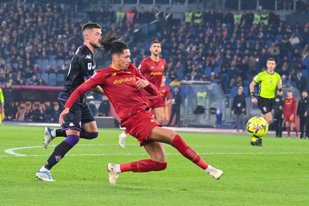 クリス・スモーリングのインスタグラム：「Avanti così! @officialasroma 💛❤️」