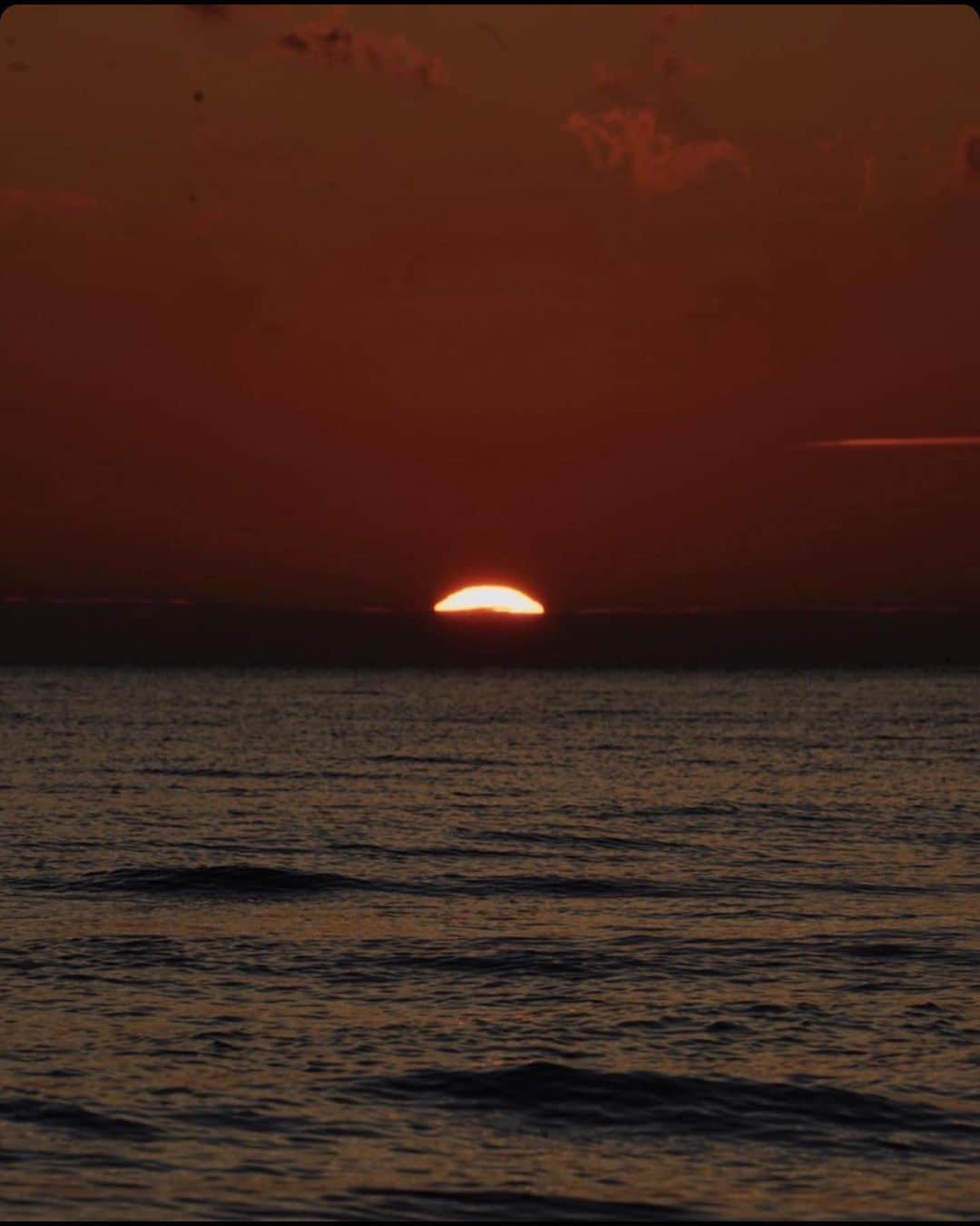 梨花 さんのインスタグラム写真 - (梨花 Instagram)「陽が沈む 今日が終わる 寂しっ また明日👋」1月16日 13時18分 - rinchan521
