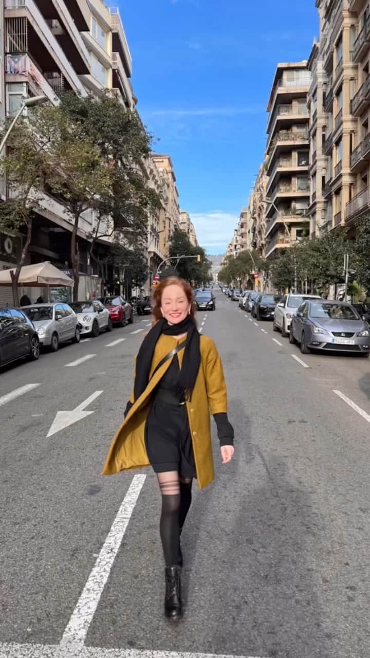 ロッテ・ヴァービークのインスタグラム：「Did you know- that the third Monday of the year is known to be the most depressing day of the year? Here’s an antidote 😆 💃 ☀️」