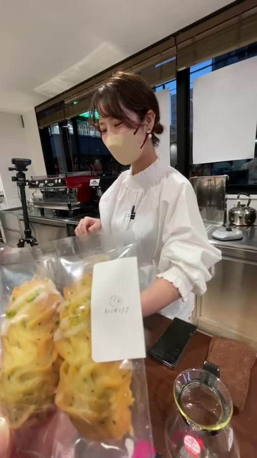 大阪キャリナリー製菓調理専門学校のインスタグラム：「本校の卒業生でもあるあひる珈琲・あひる菓子店のオーナーでもある梅岡さんに特別講義を行っていただきました！」