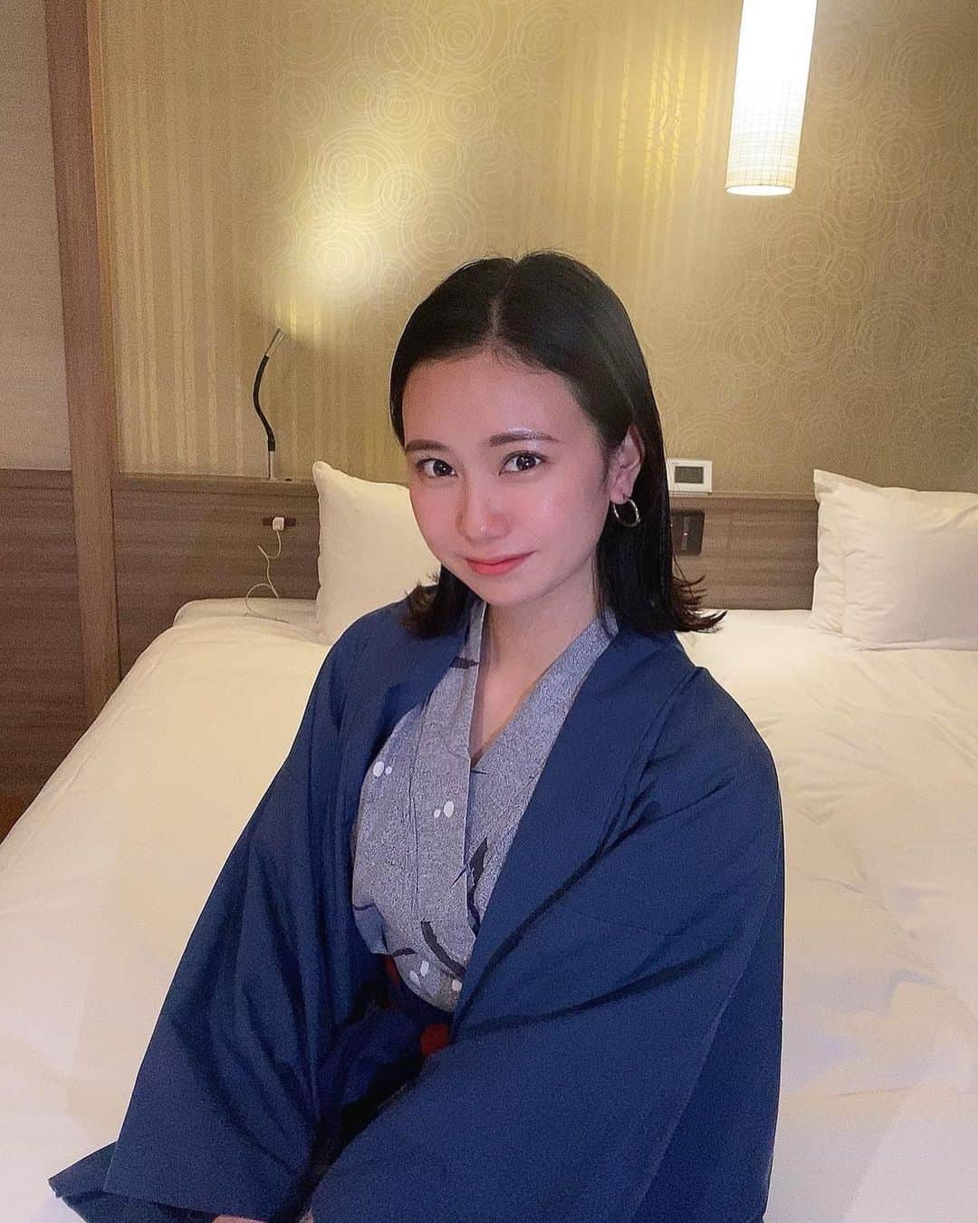 のインスタグラム：「泊まりに行きたいね！となり 急遽、親子で箱根へ♨️  久しぶりなかんじだったね〜。 次は家族みんなでいきましょ😊💕」