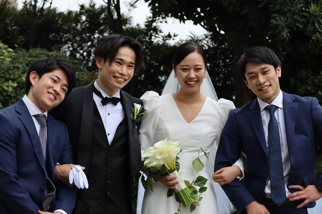 谷川翔さんのインスタグラム写真 - (谷川翔Instagram)「結婚式素晴らしかったです！ 和磨さん、星良さん 末長くお幸せに~  倒立大会結果 優勝　谷川翔 2位　内村航平 3位　前川がくろー！  #内村航平に勝った男」1月16日 20時51分 - kakerutanigawa