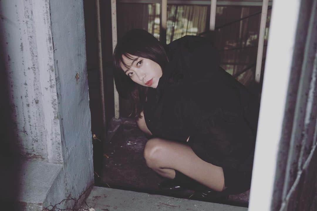 MIAKAのインスタグラム：「モヤモヤ  📸 @n_n_hiro  💇‍♀️ @_alt_yanase_  #モヤモヤ体質に悩まされる」