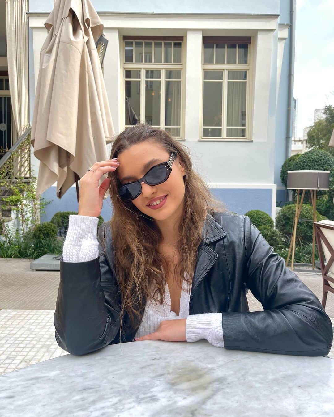 アロナ・コシェヴァツキーのインスタグラム：「Brunch O’clock ✨」