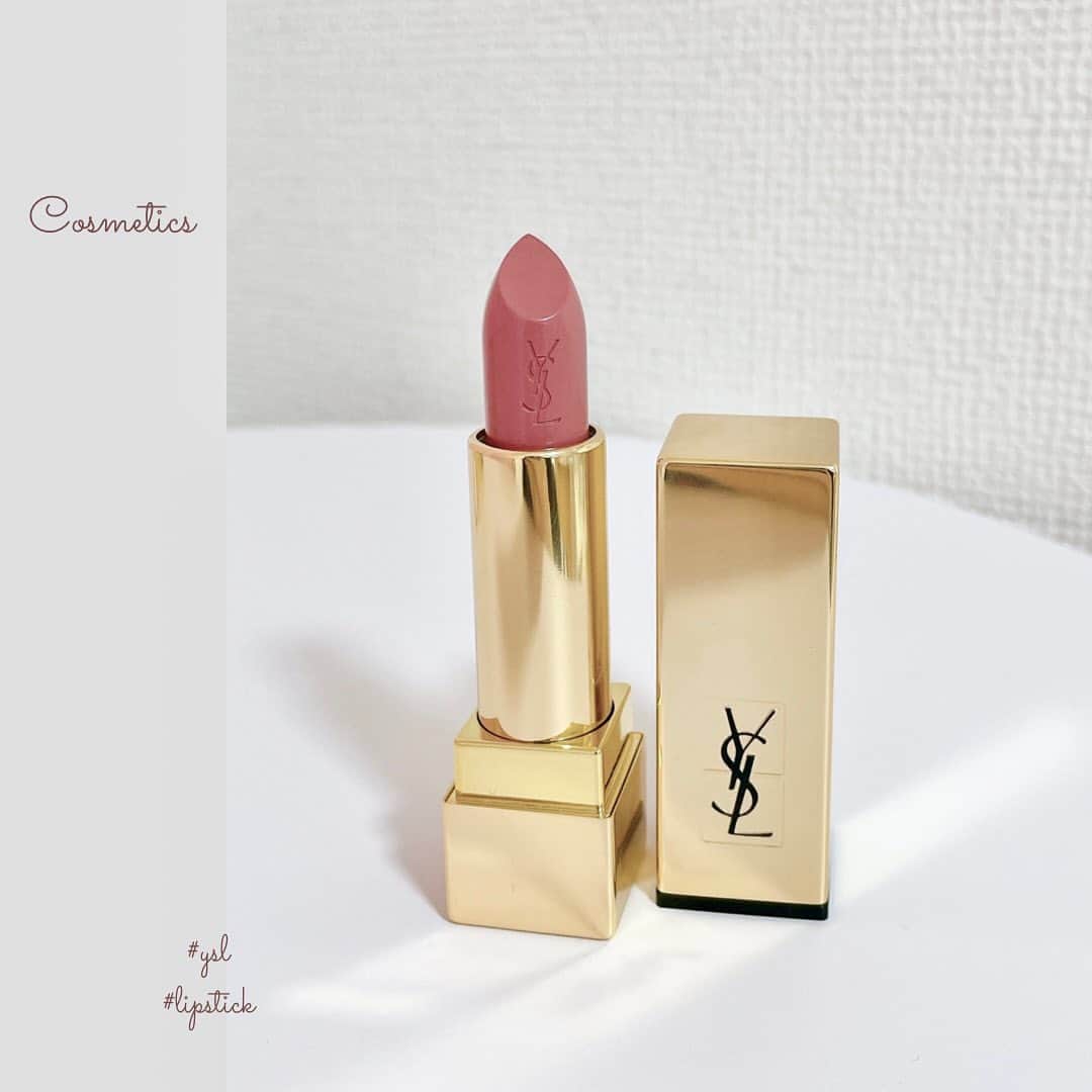 乙羽映見のインスタグラム：「.  @yslbeauty  ROUGE PUR COUTURE no.70  自然に馴染んでくれるリップが欲しく、サンローランのルージュピュールクチュール、ルニュの色味を選んでみました。  ゴールドのケースが可愛く、 また、滑らかなつけ心地がお気に入りです。  毎日に欠かせないリップになりました👏  #yslbeauty  #lip #lipstick」
