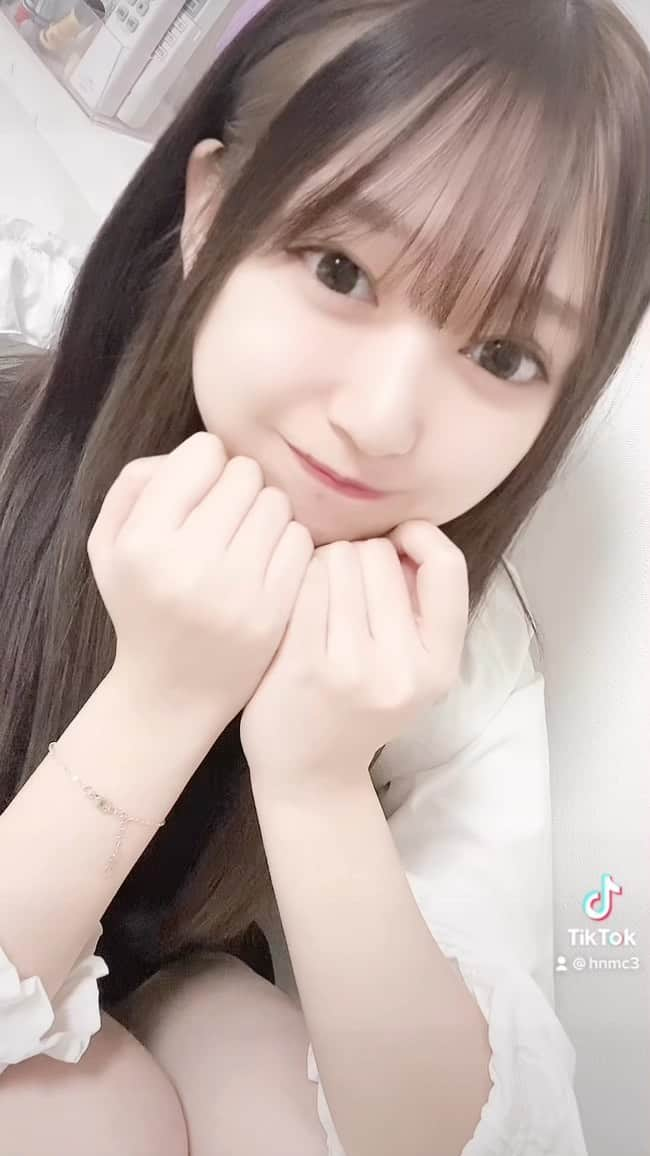 町田穂花のインスタグラム：「この前久しぶりにtiktok更新したよ(՞_ ̫ _՞)  #tiktok #ティックトック #てぃっくとっく #初リール #量産型 #量産型女子 #透明感」