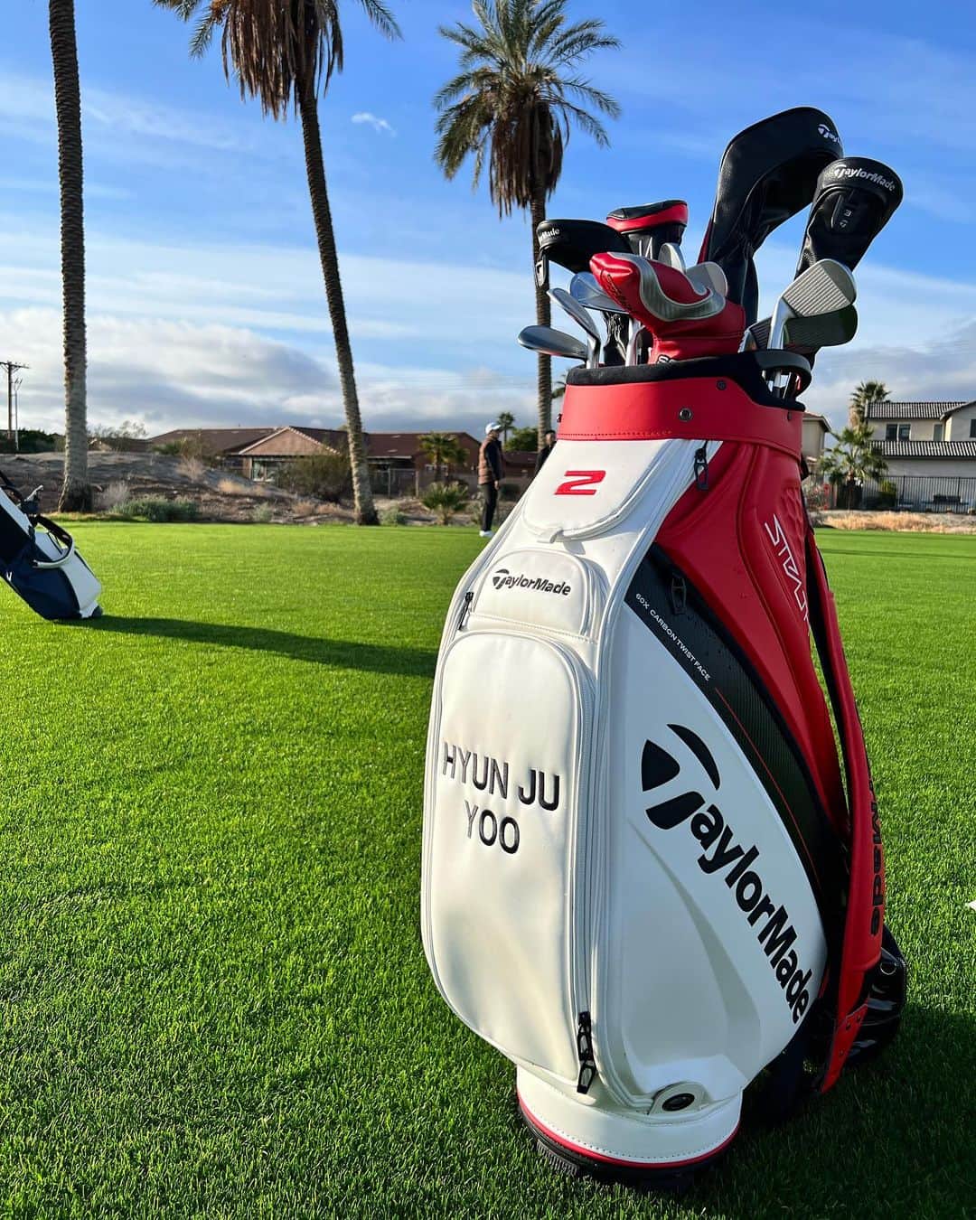ユ・ヒョンジのインスタグラム：「_ 🇺🇸 훈련시작 ! 가보자고👌🏻  @taylormadegolf_korea  #taylomade  #taylormadegolf #테일러메이드」