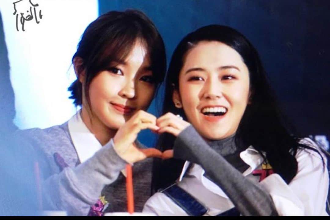ガユンさんのインスタグラム写真 - (ガユンInstagram)「2YOON 10주년❤️사진 대방출🙌 사진이 다 없어진 그녀를 위해 올립니다^^」1月17日 19時37分 - gayoon_heo