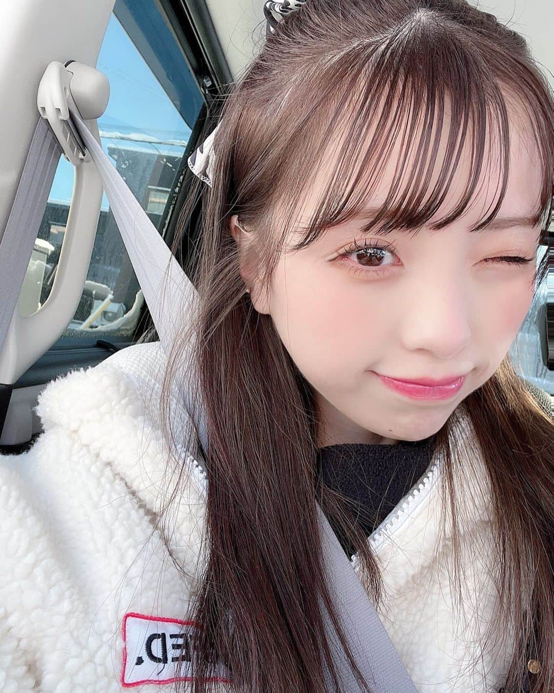 美咲優羽のインスタグラム：「. . .  インスタあけおめしてなかった！ あけました！🤭 今年もよろしくね〜🫶 今日のゆー🥶 . . . #selca #selfie #셀카 #셀카그램 #today #ootd #dailylook #instagood #instalike #followme #自撮り女子 #自撮り #japanesegirl#japaneseidol#japanesegirls#粉我 #美白 #攝影#旅遊攝影 #拍攝#寫真#攝影日記#人像攝影#攝影師#互惠#拍照#台灣攝影師#人像摄影#攝影日常」
