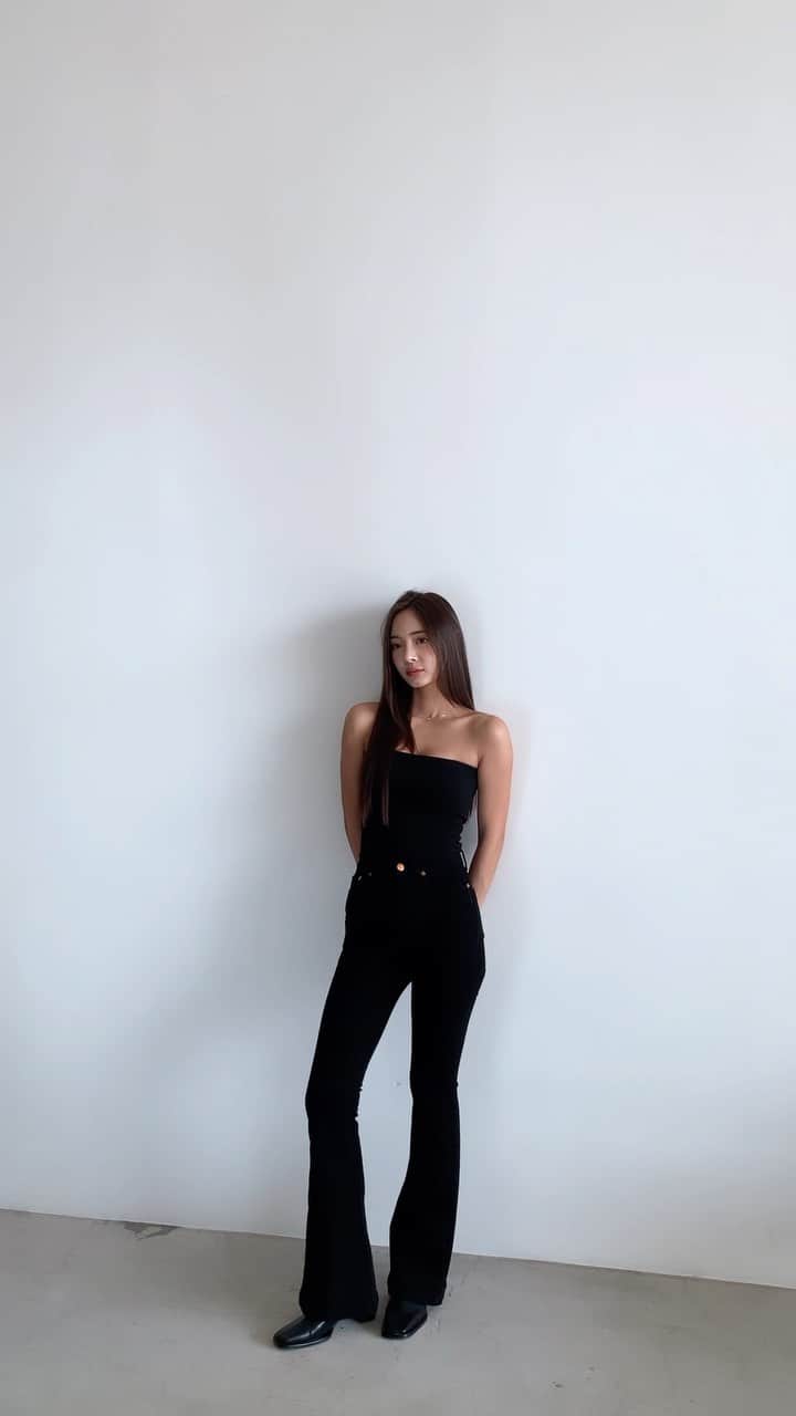 キム・ボラムのインスタグラム：「르라미는 지금 설맞이 세일중입니다 !! 🫠😘」