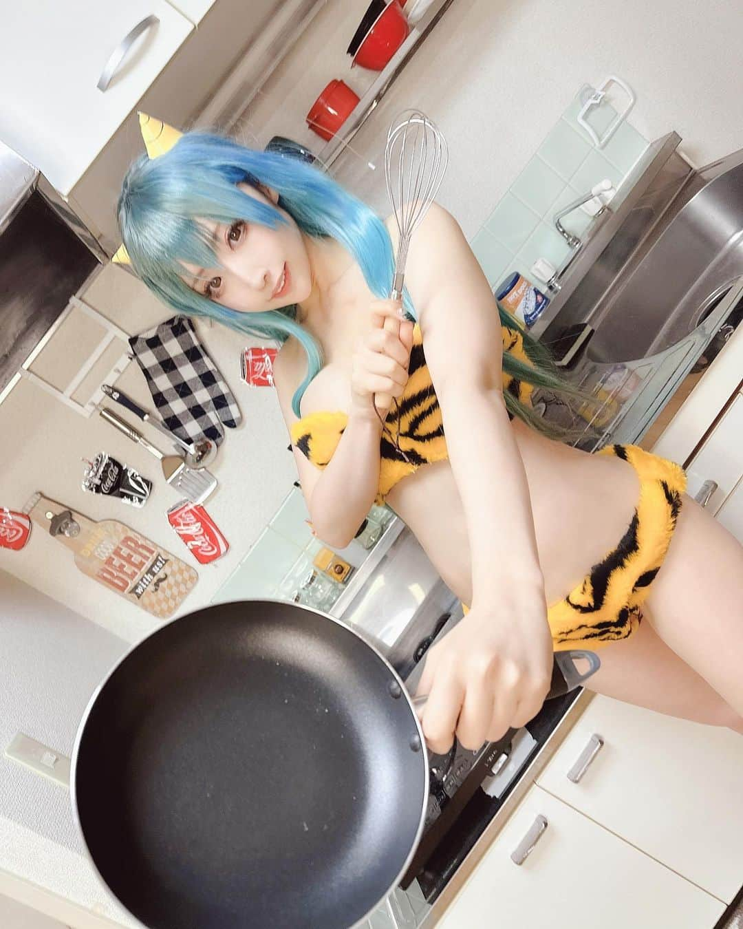 桃色れくさんのインスタグラム写真 - (桃色れくInstagram)「ラムちゃん大好き🥰 ⁡ * * * * * 🍑ももれくフレンズ予定🍑 ⁡ 1/21　  東京新年会 ⁡ 🍑毎日更新中ファンクラブサイト「Fantia」🍑 Instagramに載せられないのが載ってます♡ https://fantia.jp/fanclubs/17179 ⁡ 🍑＼To my overseas fans／🍑 ▶️https://www.patreon.com/momoreku ⁡ ⁡ 🍑毎日更新中ファンクラブサイト「Fantia」🍑 Instagramに載せられないのが載ってます♡ https://fantia.jp/fanclubs/17179 ⁡ * * * * * #うる星やつら #ラムちゃん #uruseiyatsura #ラムちゃんコスプレ #uruseiyatsuracosplay #トラ柄 #animecosplay #kawaiigirl  #コスプレ撮影 #アニメ #cosplaygirl #lookgoodfeelgood」1月17日 20時25分 - momoreku