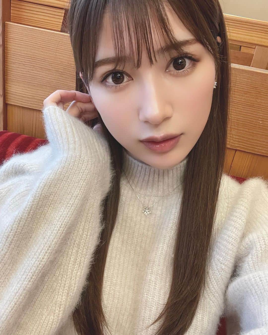 雪平莉左さんのインスタグラム写真 - (雪平莉左Instagram)「髪伸びたよね？🐈」1月17日 20時27分 - risa_yukihira
