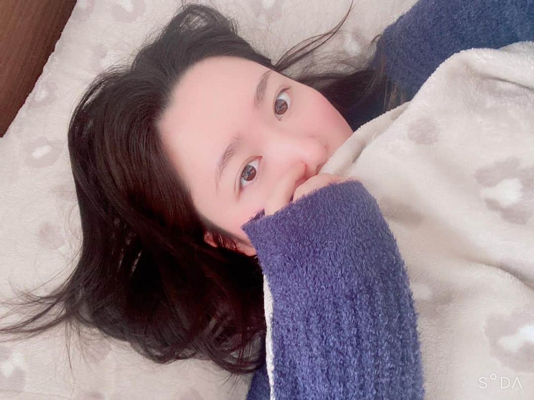 西平風香さんのインスタグラム写真 - (西平風香Instagram)「ちょと風邪引いた。 旦那氏のベッドでお休み中っす。」1月17日 14時38分 - fuukanishihira