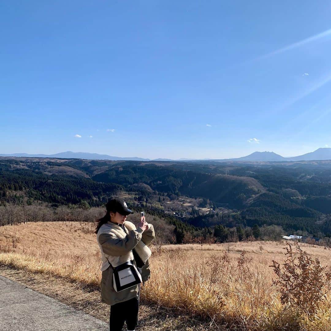 田尻恭香のインスタグラム：「🐰今年もよろしくお願いします🐰  #2023 #熊本 #阿蘇」