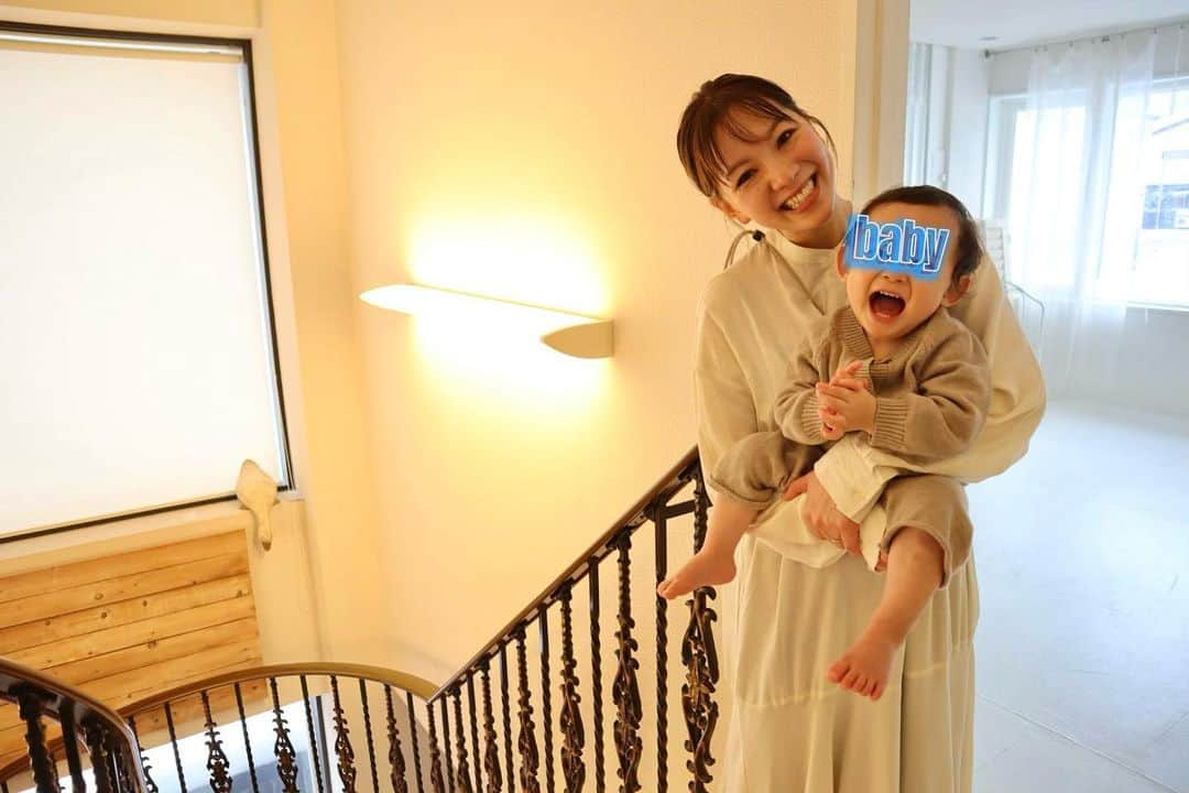 芳賀愛華のインスタグラム：「. おっきく口開けて笑った顔が大好き🤭❤️ . . . #男の子ベビー#一歳#男の子ママ」