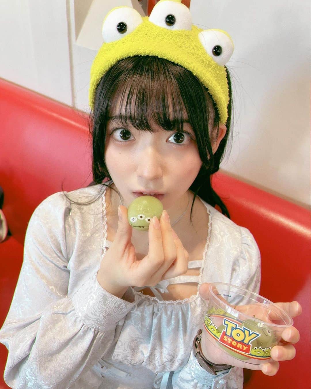 進藤あまねのインスタグラム：「🏰💭🎀  #ねすぐらむ」
