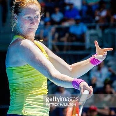 アリソン・バン・アイトバンクのインスタグラム：「I gave it my all, but wasn't enough. @petra.kvitova was too good. Thanks @australianopen now let's go for doubles 💪  #hubo  #filatennis  #headtennis_official  #wcupnutrition  #signumpro」