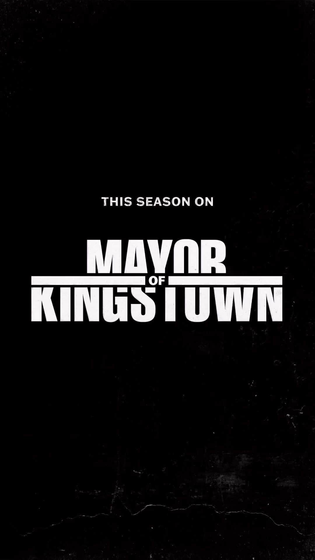 レイン・ギャリソンのインスタグラム：「Season 2 is out now! What an amazing cast & crew on #MayorOfKingstown #ParamountPlus 🔥 🔥」