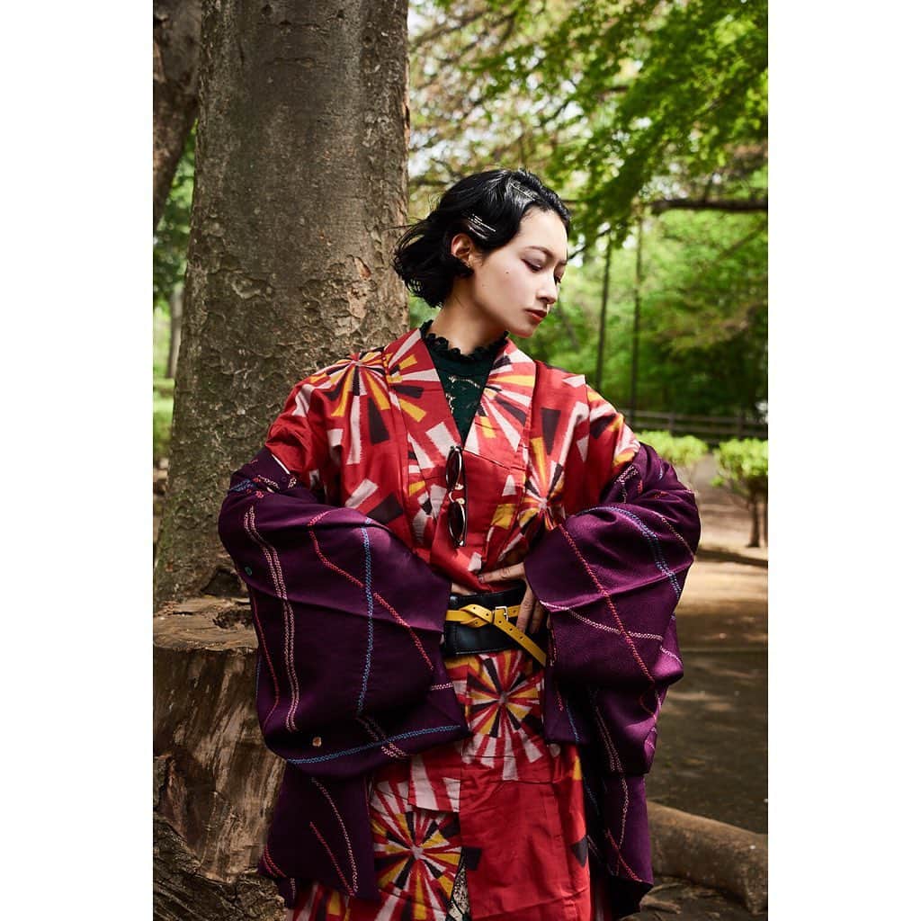 大西沙紀のインスタグラム：「カメラロールを見返していたら、 出していなかった作品がいっぱい。  @photographernori さんと、 @yoriko_hairmake さんとの写真。 この一回だけのセッションになってしまったのが惜しいなぁ。」