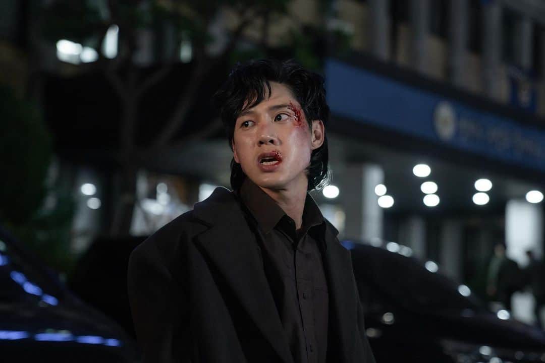 パク・ソンフンのインスタグラム：「Theglory part2. 3/10 힝 아포ㅠㅠ #netflix #전재준」