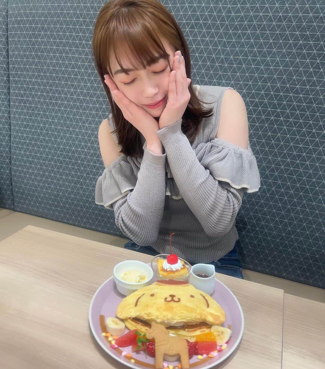 上谷沙弥さんのインスタグラム写真 - (上谷沙弥Instagram)「パンケーキ食べたよ🥞🍓  #ポムポムプリン #パンケーキ #プロレス」1月19日 0時50分 - sayasayadesuyo