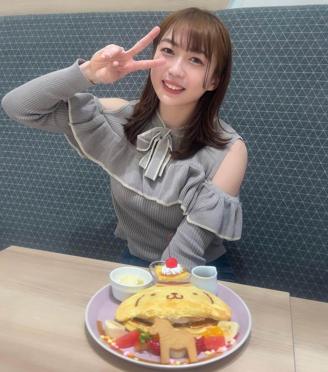 上谷沙弥のインスタグラム：「パンケーキ食べたよ🥞🍓  #ポムポムプリン #パンケーキ #プロレス」