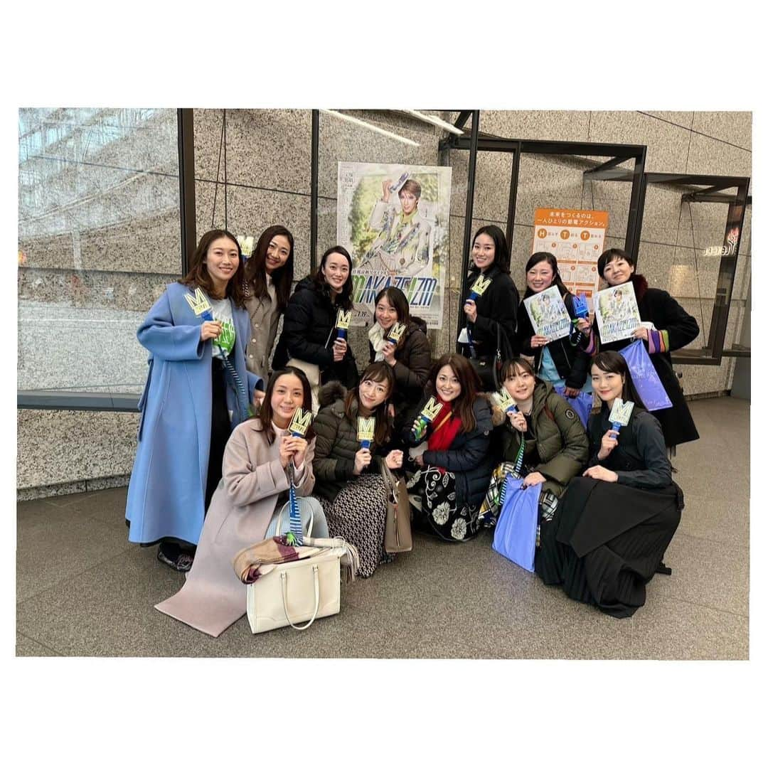 瀬稀ゆりとさんのインスタグラム写真 - (瀬稀ゆりとInstagram)「I went to see Takarazuka !!!!  昨日は同期達と一緒にゆりか(#真風涼帆 )のリサイタル#makazeizm へ。 楽しすぎてあっという間の時間でした。 出演者の皆さんが本当にイキイキと舞台に立っていて、パワーをもらいました‼️ 星組時代の曲も歌ってくれていてとっても懐かしかったです✨  久しぶりに会えた同期もいて嬉しかったなぁ💓  #国際フォーラムホール #宝塚観劇  #92期」1月18日 16時37分 - yurito.seki