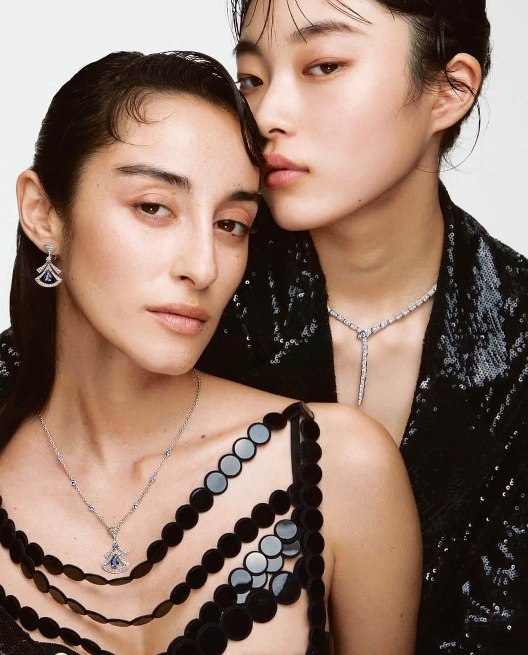 国木田彩良のインスタグラム：「@ellejapan @bulgari @yusukemiyazaki @marina.1126」